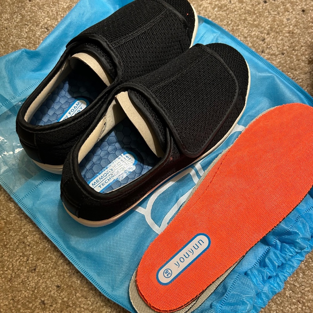 Diabetic extra wide women’s shoes